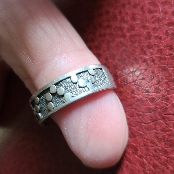 TRIBAL DOT RING - Picture 1 of 4